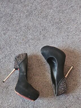 Black High Heel Platform Pumps with Rhinestone Accent